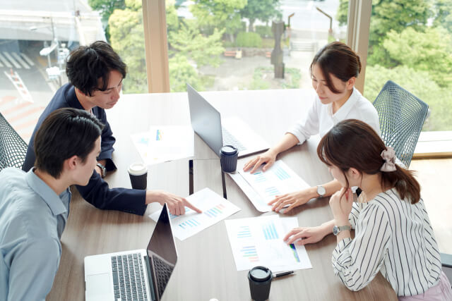 情シスのアウトソーシングが中小企業で広がる背景